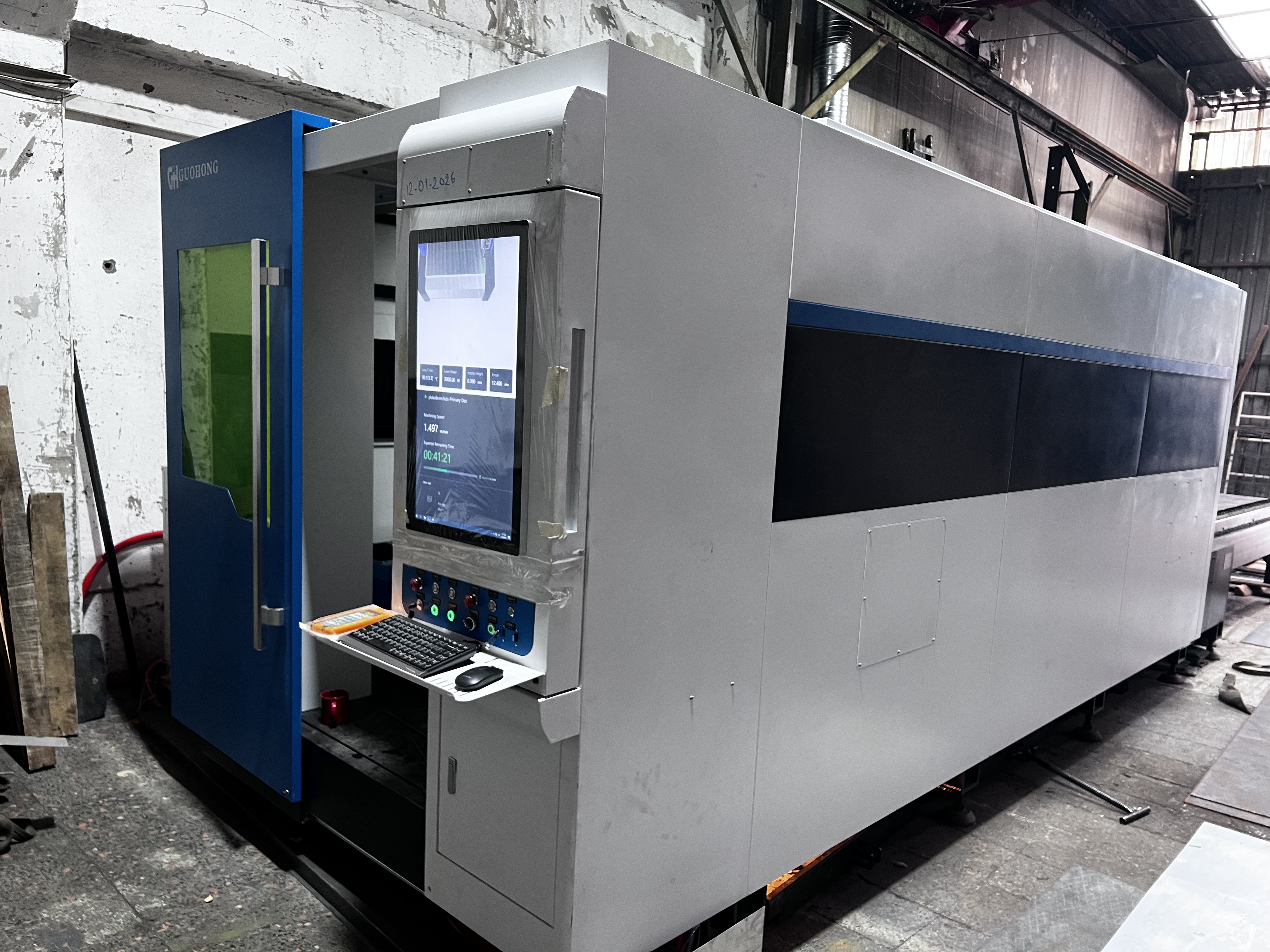 Guohong Lazer Kesim Makinesi